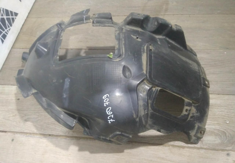 Подкрылок передний левый бу BMW 1 F20 OEM 51717260709 Подкрылок передний левый бу BMW 1 F20 OEM 51717260709