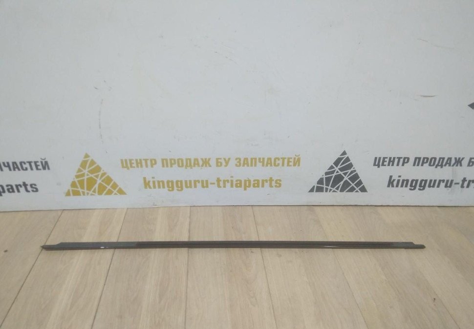 Молдинг стекла двери передний левый бу BMW 3 F30 OEM 51357260539 Молдинг стекла двери передний левый бу BMW 3 F30 OEM 51357260539