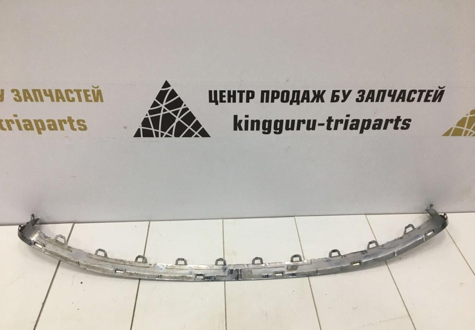 Молдинг переднего бампера Skoda Superb 2 OEM 3T0807243B