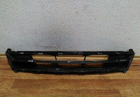Решетка переднего бампера Hyundai Solaris рестайл. трещины oem 865614l500