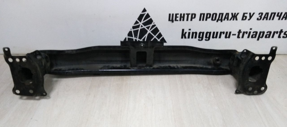 Усилитель переднего бампера Volkswagen Passat B7 oem 3aa807109b