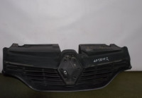 Решетка радиатора бу Renault Logan 2 OEM 623107605R