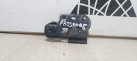 Замок капота Volkswagen Passat B6  oem 3C0823480