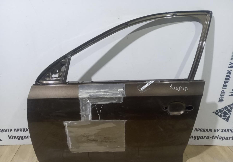 Дверь передняя левая Skoda Rapid OEM 5JA831051B