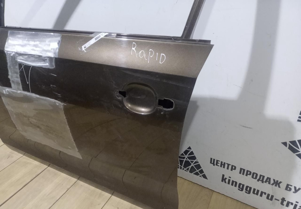 Дверь передняя левая Skoda Rapid OEM 5JA831051B