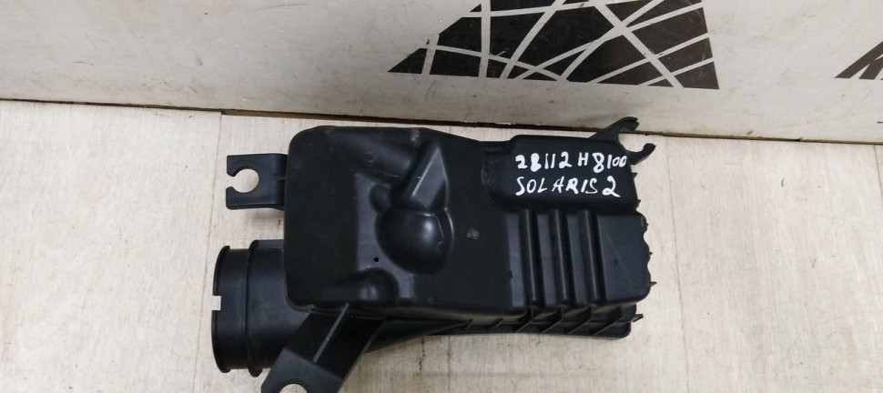 Корпус воздушного фильтра нижний Hyundai Solaris 2 (17-20) oem 28112h8100