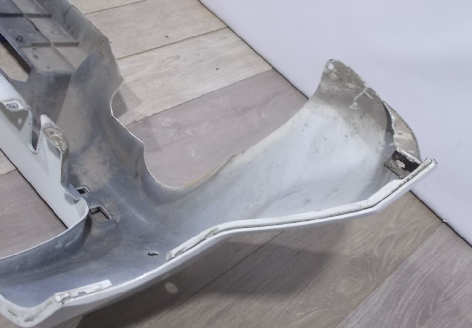 Бампер задний бу Suzuki Grand Vitara OEM 7181177K10