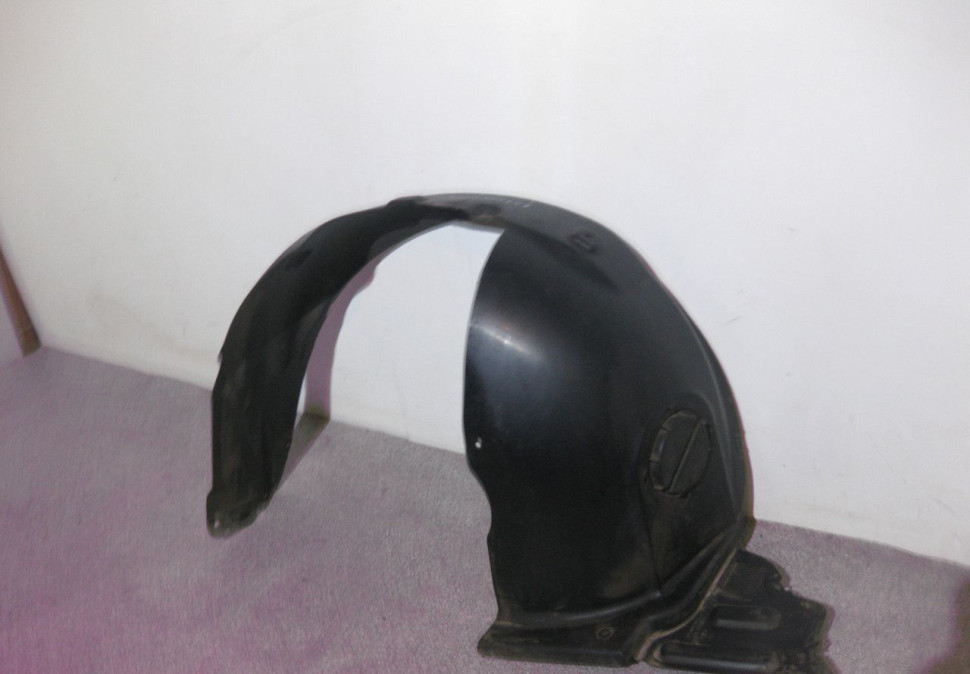 Подкрылок (локер ) передний левый Lada Vesta oem 8450007043 (скл-3)