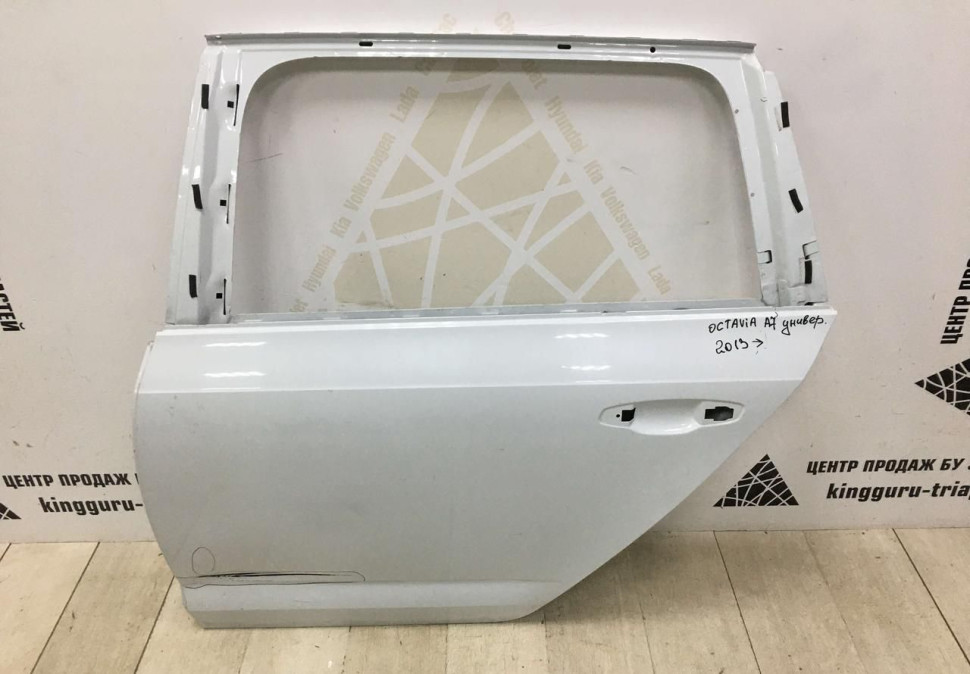 Дверь задняя левая Skoda Octavia A7 универсал OEM 5E9833051