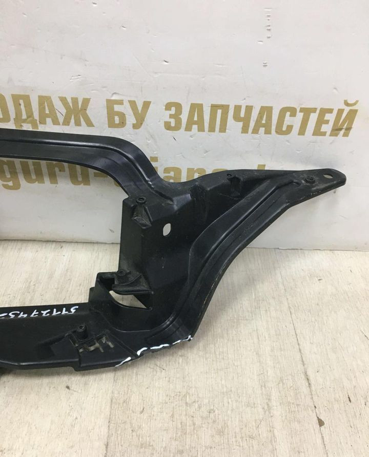 Кронштейн насадки глушителя правый BMW X5 G05 OEM 51127452624