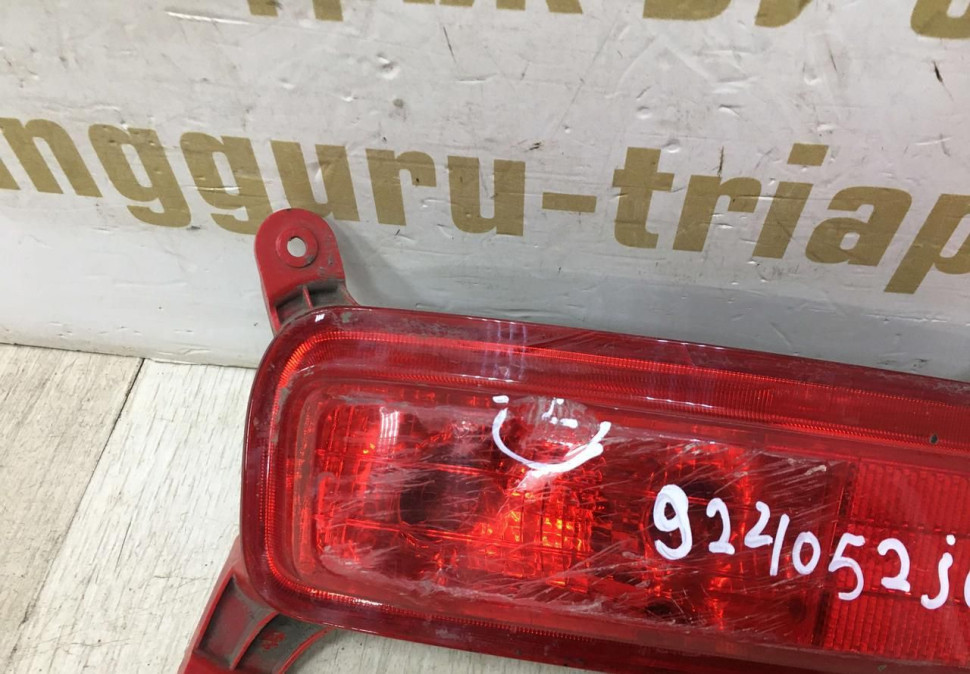 Противотуманный фонарь (ПТФ) задний левый Kia Mohave 09- oem 924052J600 Противотуманный фонарь (ПТФ) задний левый Kia Mohave 09- oem 924052J600