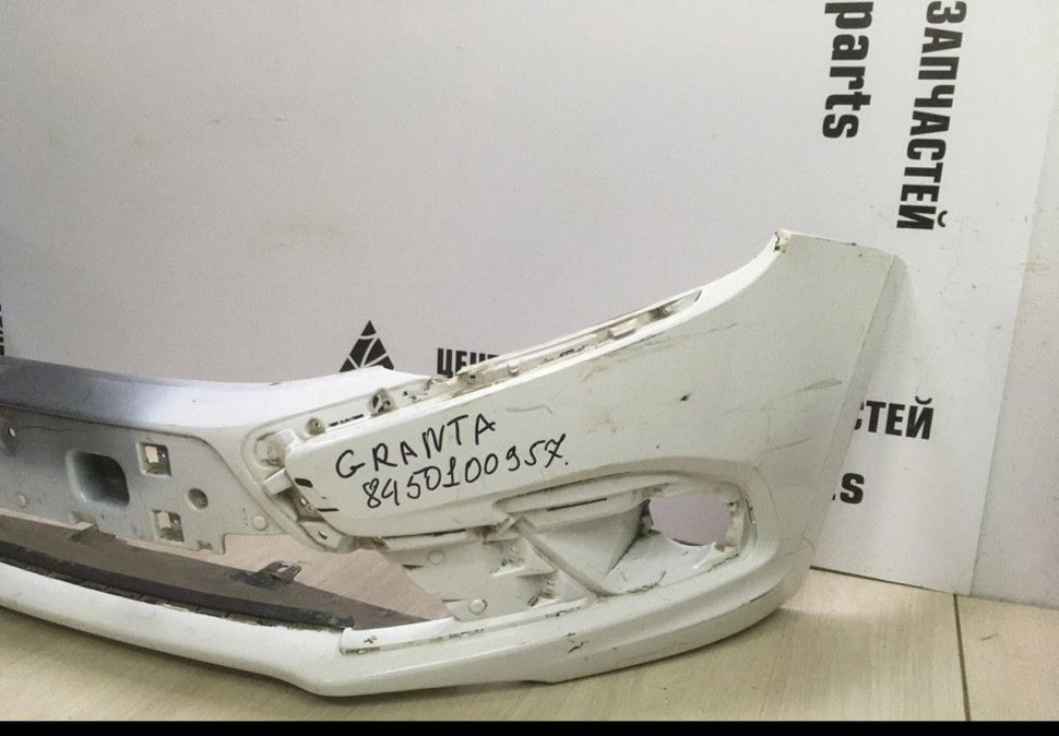 Бампер передний Lada Granta рест 18- oem 8450100957 (скл-3) Бампер передний Lada Granta рест 18- oem 8450100957 (скл-3)