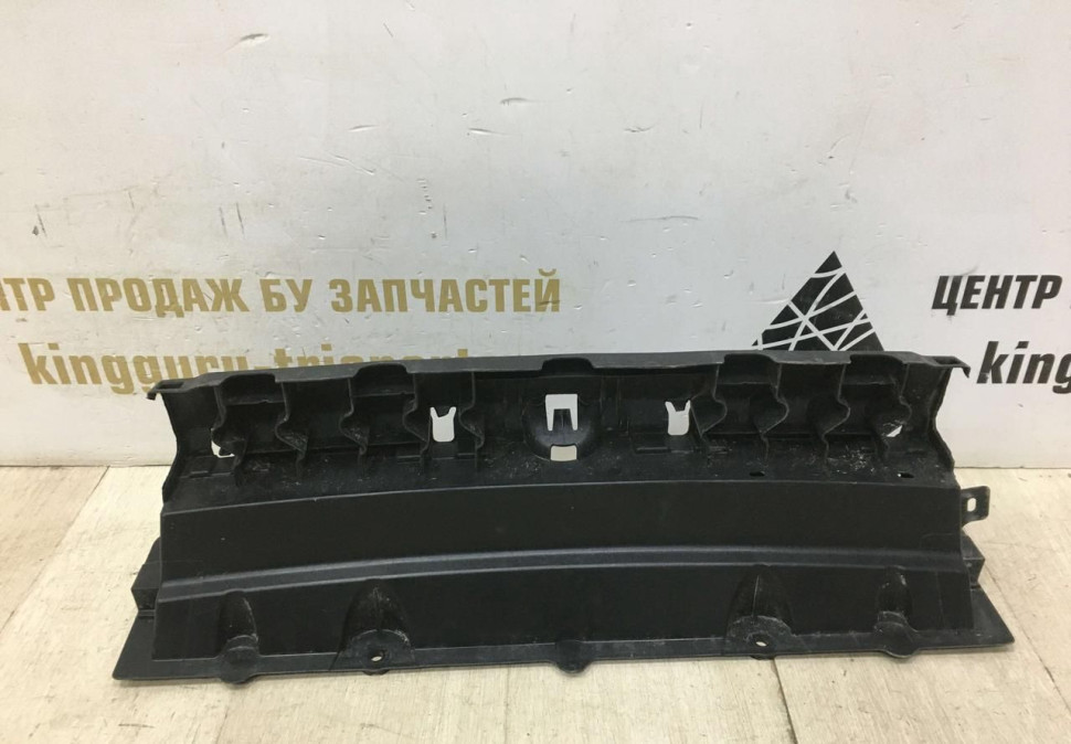 Кронштейн заднего бампера центральный BMW X7 G07 OEM 51127420658