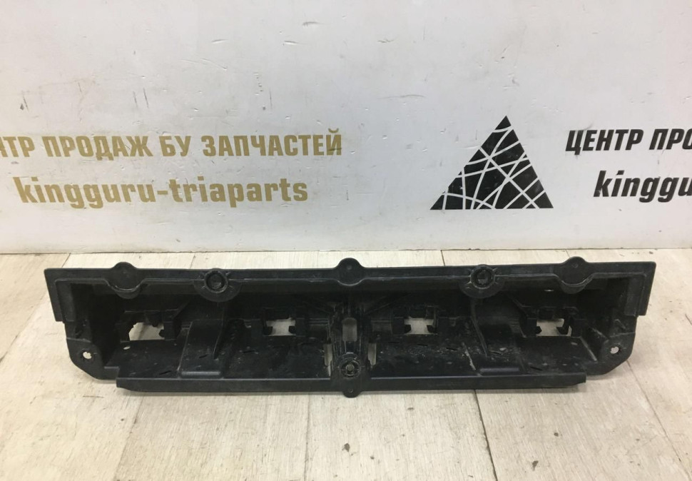 Кронштейн заднего бампера центральный BMW X7 G07 OEM 51127420658