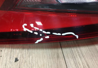 Фонарь диодный левый внешний Skoda Kodiaq OEM 565945207A