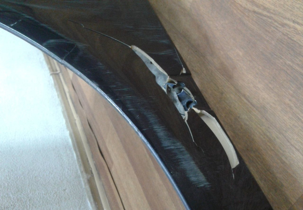 Крыло переднее левое Volkswagen Phaeton oem 3d0821021k (слом. часть) Крыло переднее левое Volkswagen Phaeton oem 3d0821021k (слом. часть)