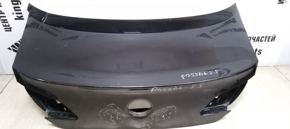 Крышка багажни Volkswagen Passat cc oem 3C8827025C