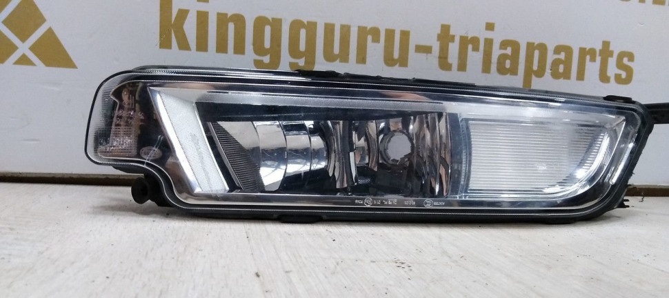 Противотуманная фара правая Volkswagen Passat B8 15-19 oem 3g0941662l Противотуманная фара правая Volkswagen Passat B8 15-19 oem 3g0941662l