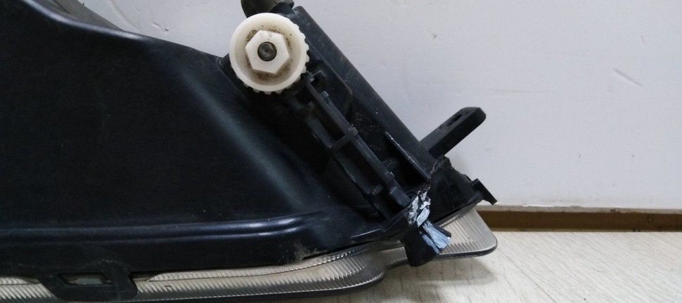 Противотуманная фара правая Volkswagen Passat B8 15-19 oem 3g0941662l Противотуманная фара правая Volkswagen Passat B8 15-19 oem 3g0941662l