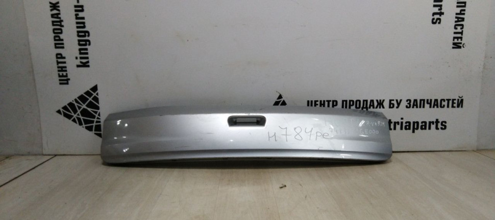 Накладка крышки багажника Нижняя Honda cr-v (12>) oem 74895t1ge000 (скл-3)