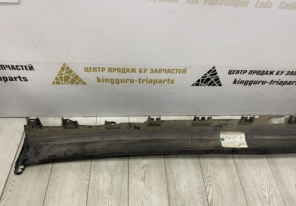 Порог правый BMW X7 G07 OEM 51779478332 Порог правый BMW X7 G07 OEM 51779478332
