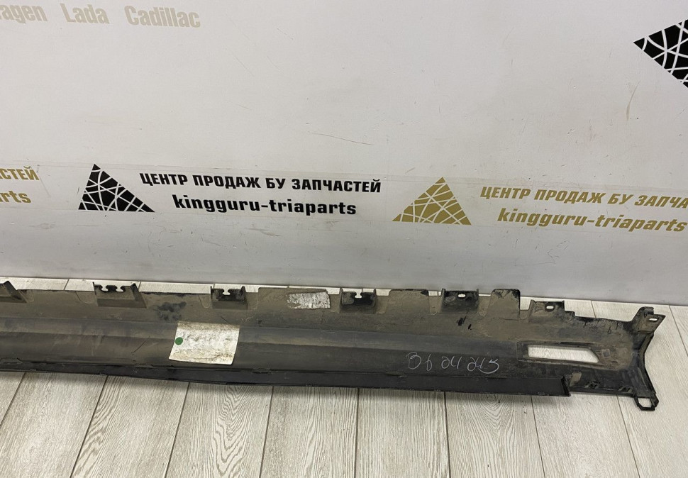 Порог правый BMW X7 G07 OEM 51779478332 Порог правый BMW X7 G07 OEM 51779478332