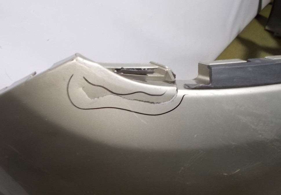 Бампер передний бу Renault Logan 2 OEM 620228143R Бампер передний бу Renault Logan 2 OEM 620228143R