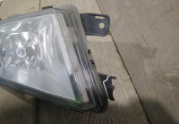 Фара противотуманная левая бу Skoda Octavia A7 OEM 5E0941699