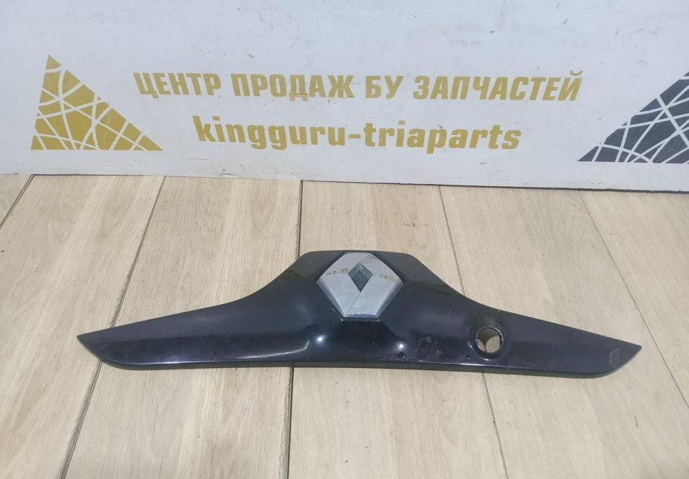 Накладка крышки багажника бу Renault Koleos OEM 90810JY00A Накладка крышки багажника бу Renault Koleos OEM 90810JY00A