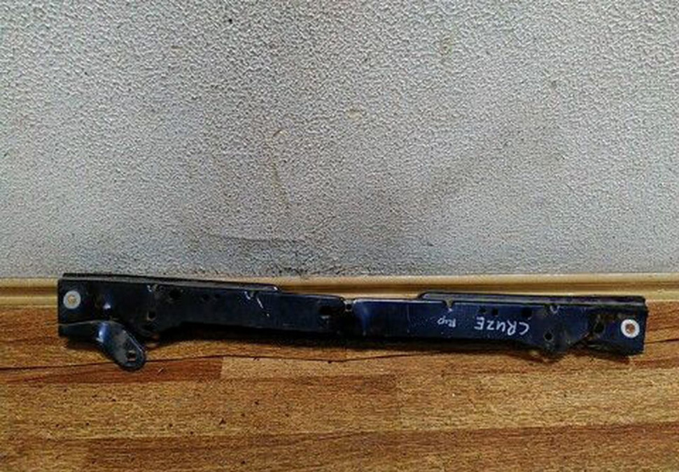 Панель передняя верхняя часть Chevrolet Cruze