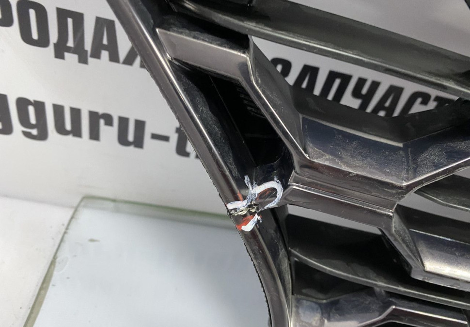 Решетка радиатора Hyundai Santa Fe 4 2018 OEM 86366s1110