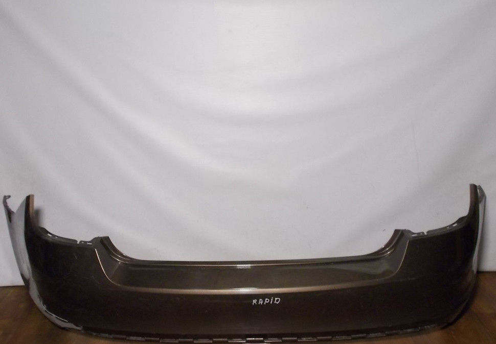 Бампер задний бу Skoda Rapid OEM 60U807421