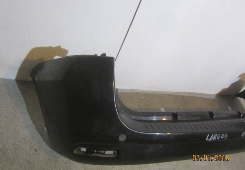 Бампер задний Lada Largus (трещина) oem 8450000256 (скл-3) Бампер задний Lada Largus (трещина) oem 8450000256 (скл-3)