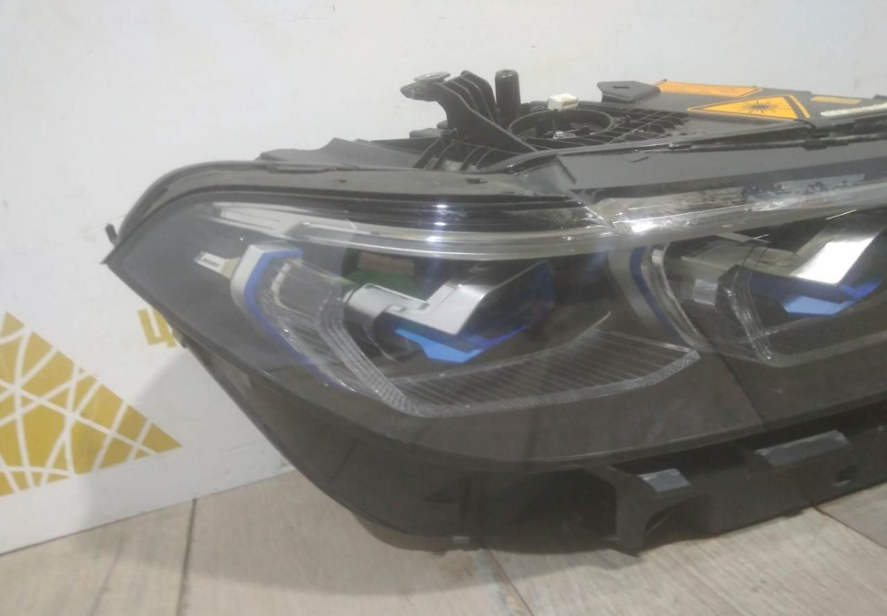 Фара лазерная правая бу BMW X7 G07 OEM 63119852956 Фара лазерная правая бу BMW X7 G07 OEM 63119852956