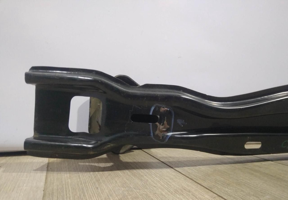 Усилитель заднего бампера бу BMW 3 F30 OEM 51127256927 Усилитель заднего бампера бу BMW 3 F30 OEM 51127256927