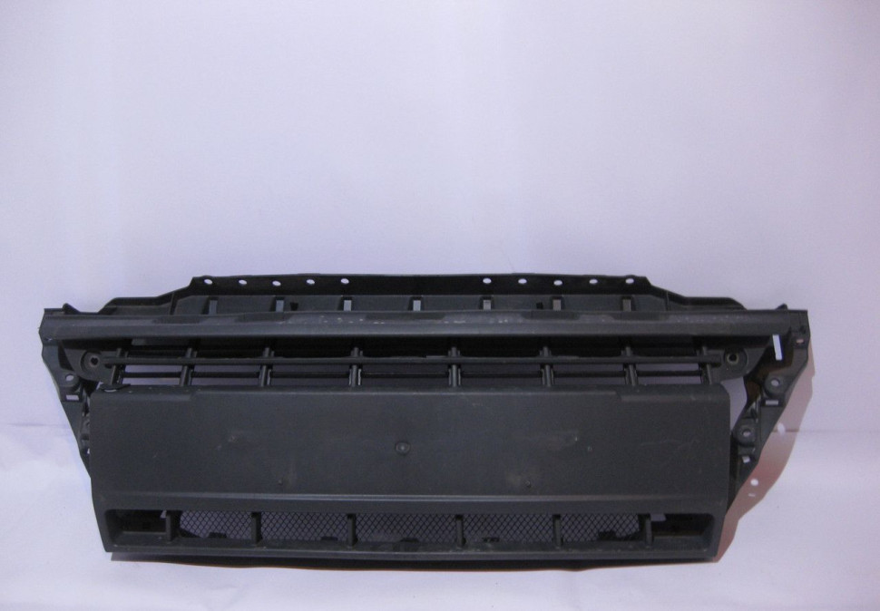 Бампер передний (центральная часть) Fiat Ducato oem 1315077070 (скл-3)
