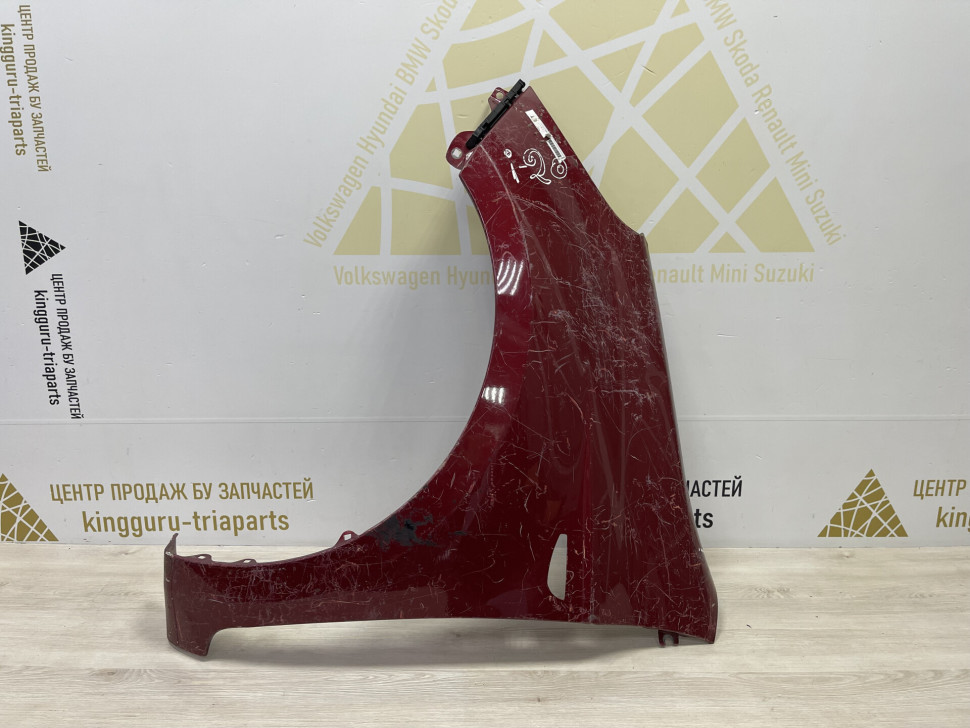Переднее крыло левое Hyundai I20 08-12 663111J000