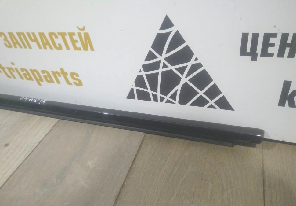 Молдинг двери передний левый бу BMW X3 G01 OEM 51357410015 Молдинг двери передний левый бу BMW X3 G01 OEM 51357410015