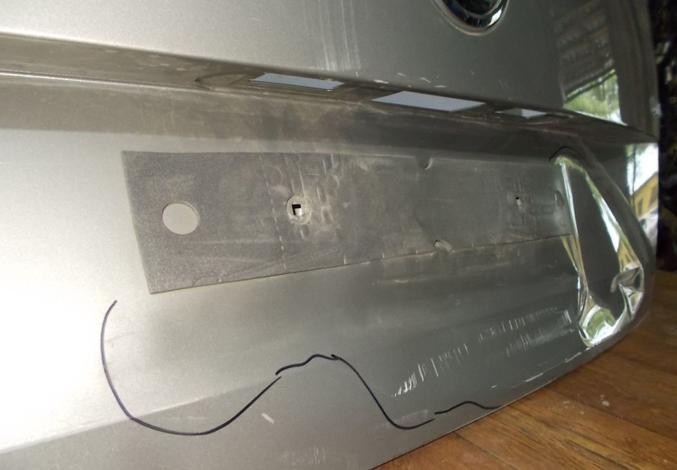 Крышка багажника бу Skoda Yeti рестайлинг OEM 5L6827025F