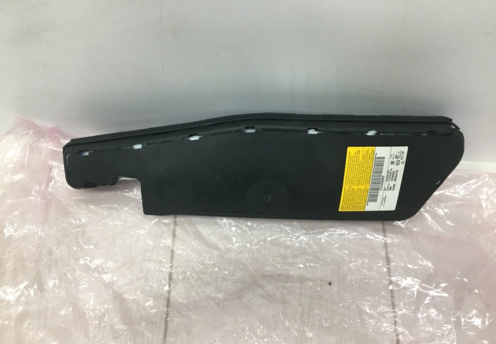 Подушка безопасности пасажирского сиденья Opel Meriva B OEM 13250508