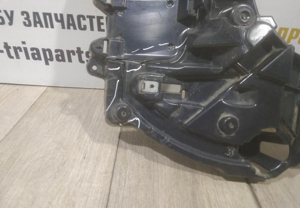 Кронштейн заднего бампера левый бу BMW X4 F26 OEM 51127338759 Кронштейн заднего бампера левый бу BMW X4 F26 OEM 51127338759