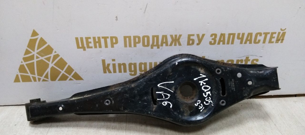 Рычаг поперечный задний нижний Volkswagen Passat CC oem 1k0505371