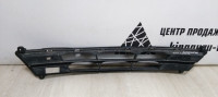 Решетка переднего бампера Hyundai Solaris рест oem 865614L500
