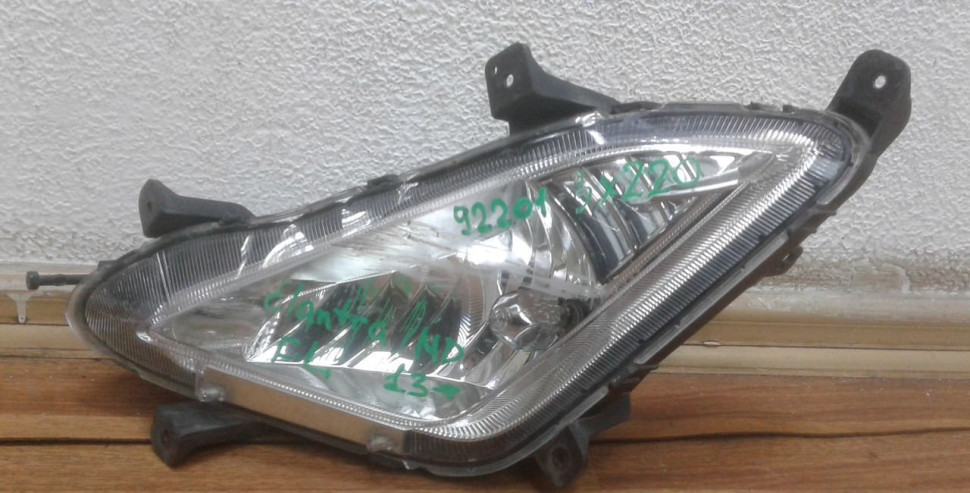 Фара птф левая Hyundai Elantra MD рест oem 922013x220 (трещ. корпуса) Фара птф левая Hyundai Elantra MD рест oem 922013x220 (трещ. корпуса)