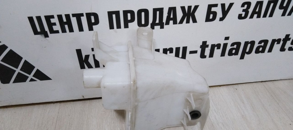 Бачок омывателя Chevrolet Aveo T200 oem 96543077 (скл-3) Бачок омывателя Chevrolet Aveo T200 oem 96543077 (скл-3)