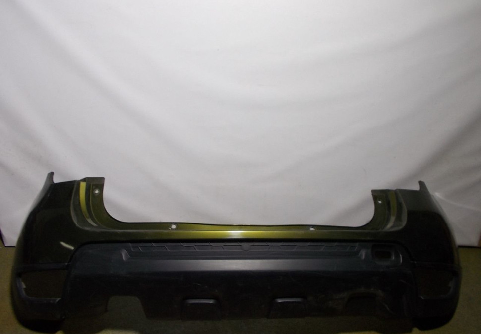 Бампер задний бу Renault Duster OEM 850225435R