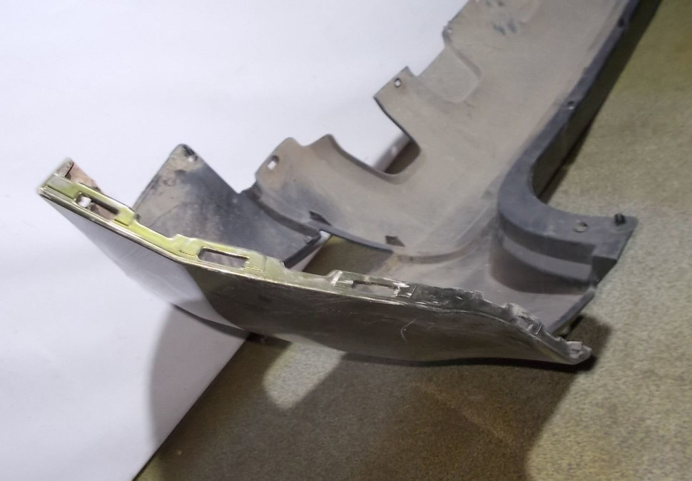 Бампер задний бу Renault Duster OEM 850225435R Бампер задний бу Renault Duster OEM 850225435R
