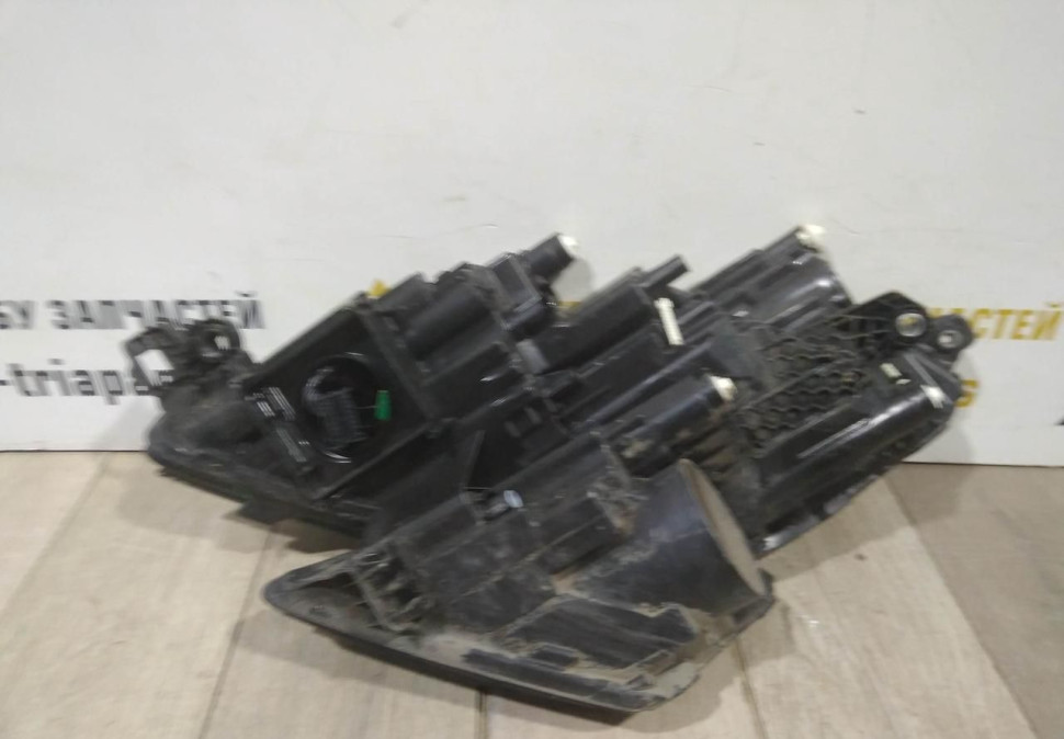 Фара ЛЭД LED правая бу Skoda Kodiaq OEM 566941016F