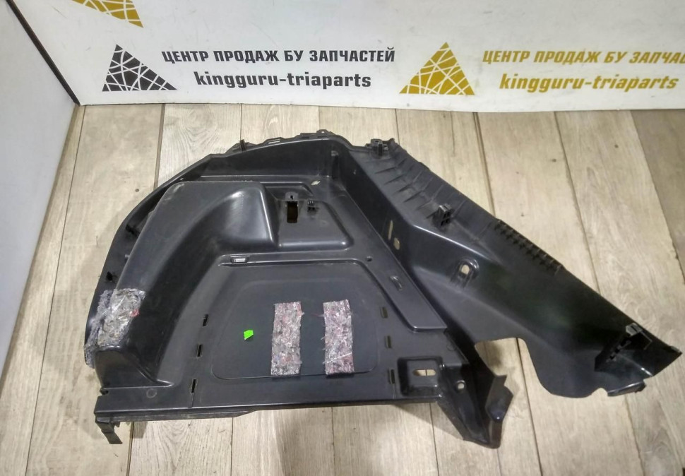 Обивка багажника правая бу Skoda Fabia 2 OEM 5J6867430