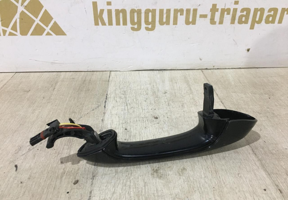 Ручка передней левой двери BMW X7 G07 Z4 2018 OEM 9463333 Ручка передней левой двери BMW X7 G07 Z4 2018 OEM 9463333